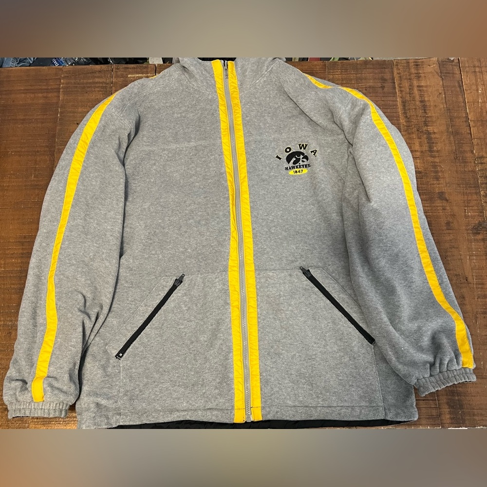 Iowa Hawkeyes Reversible Hoodie Zipper Jacket Xl (24.5 x 26.5)